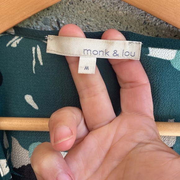 Monk & Lou Green Floral Wrap dress - Picture 4 of 11